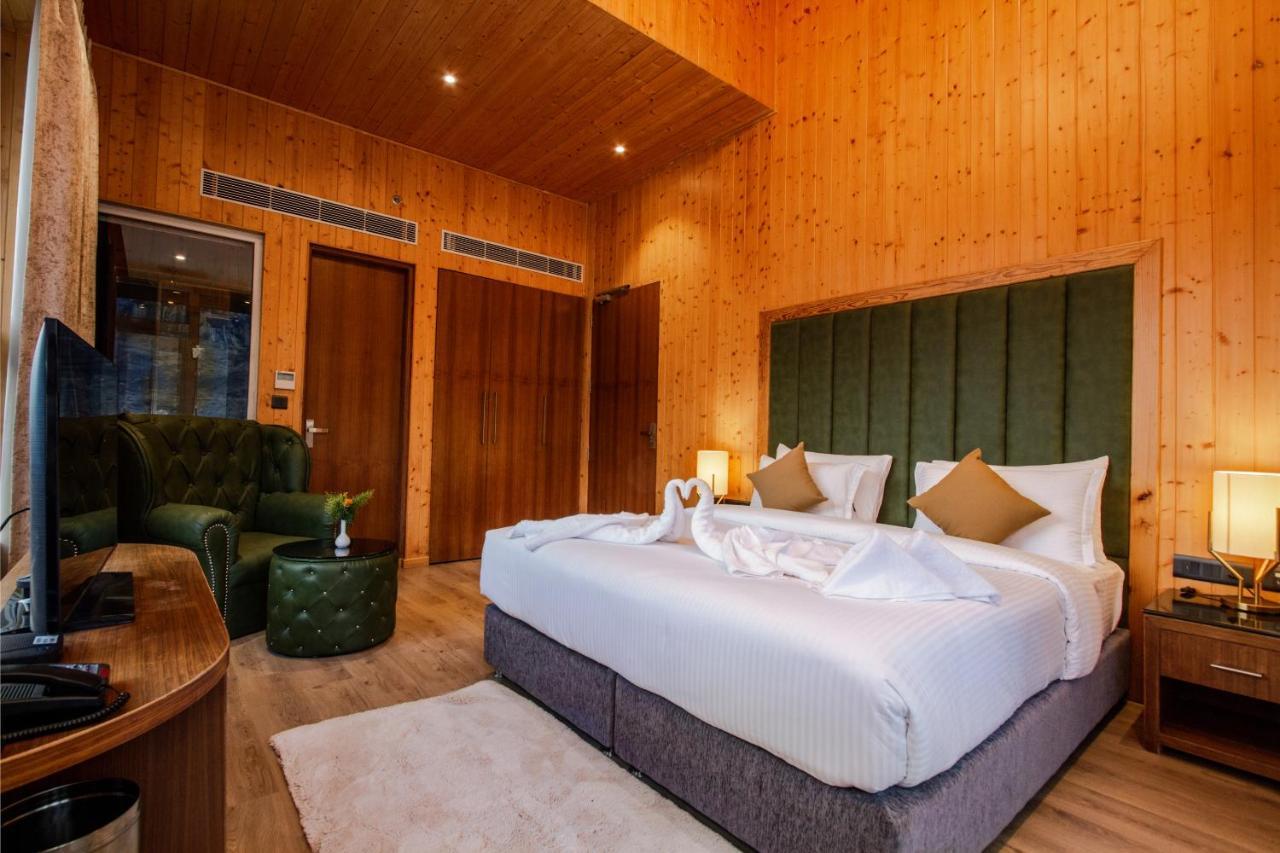 Palchan Hotel & Spa - A Member Of Radisson Individuals Retreats Manāli Exterior foto