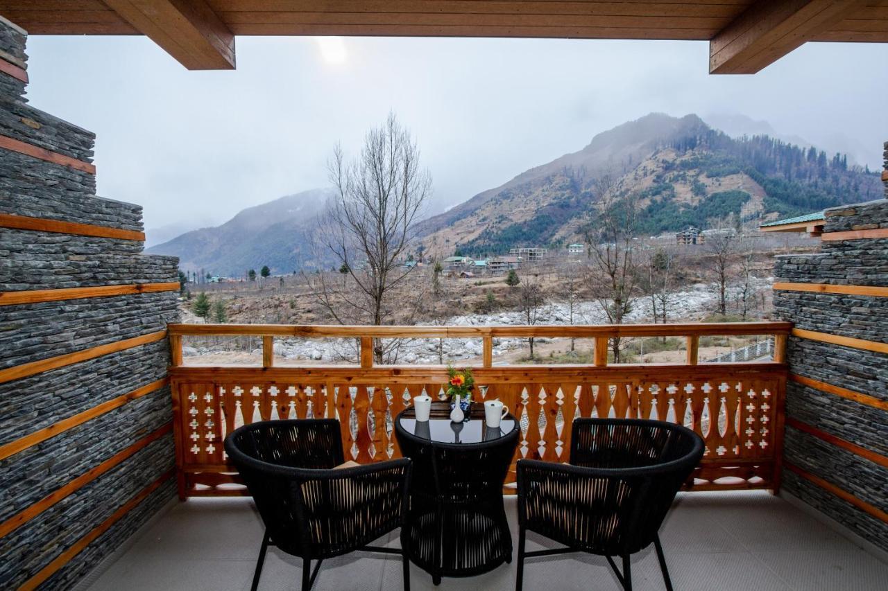 Palchan Hotel & Spa - A Member Of Radisson Individuals Retreats Manāli Exterior foto