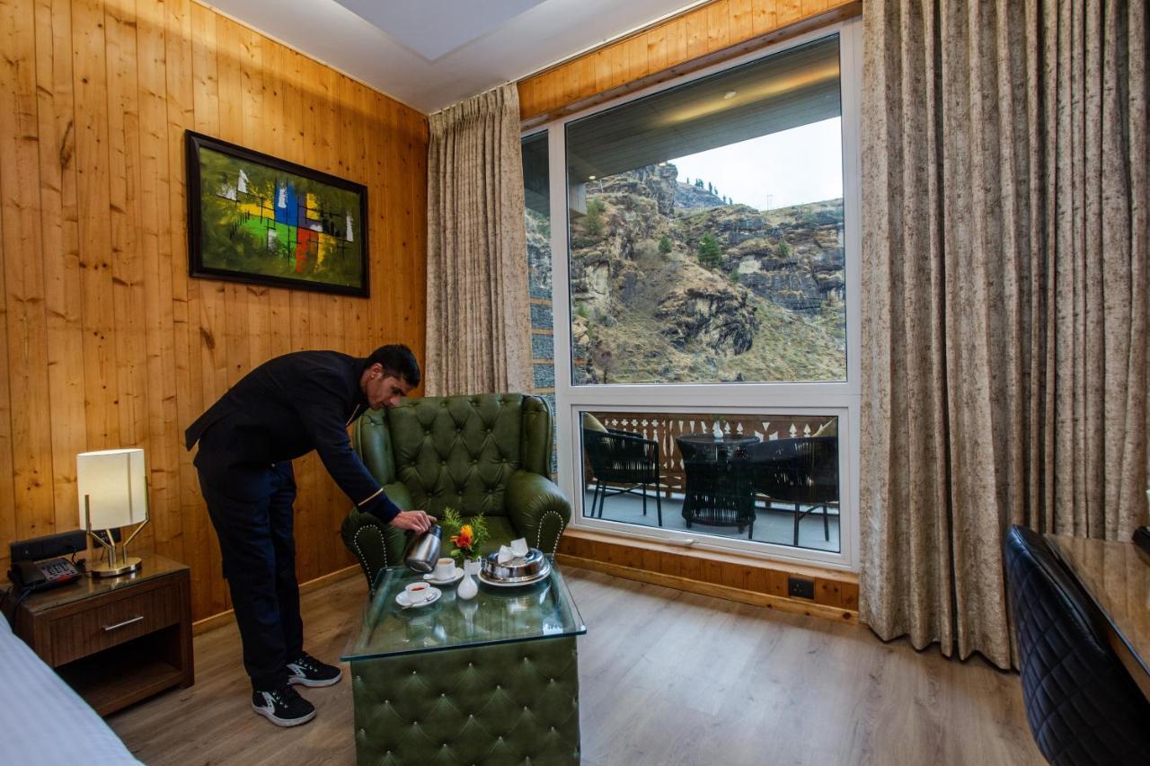 Palchan Hotel & Spa - A Member Of Radisson Individuals Retreats Manāli Exterior foto