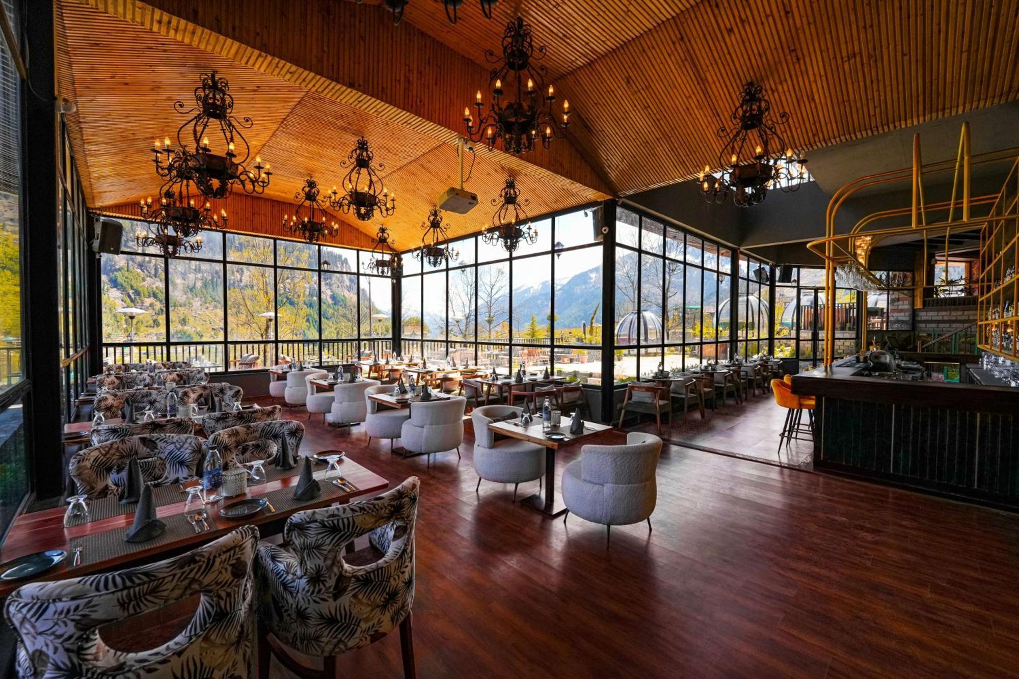 Palchan Hotel & Spa - A Member Of Radisson Individuals Retreats Manāli Exterior foto