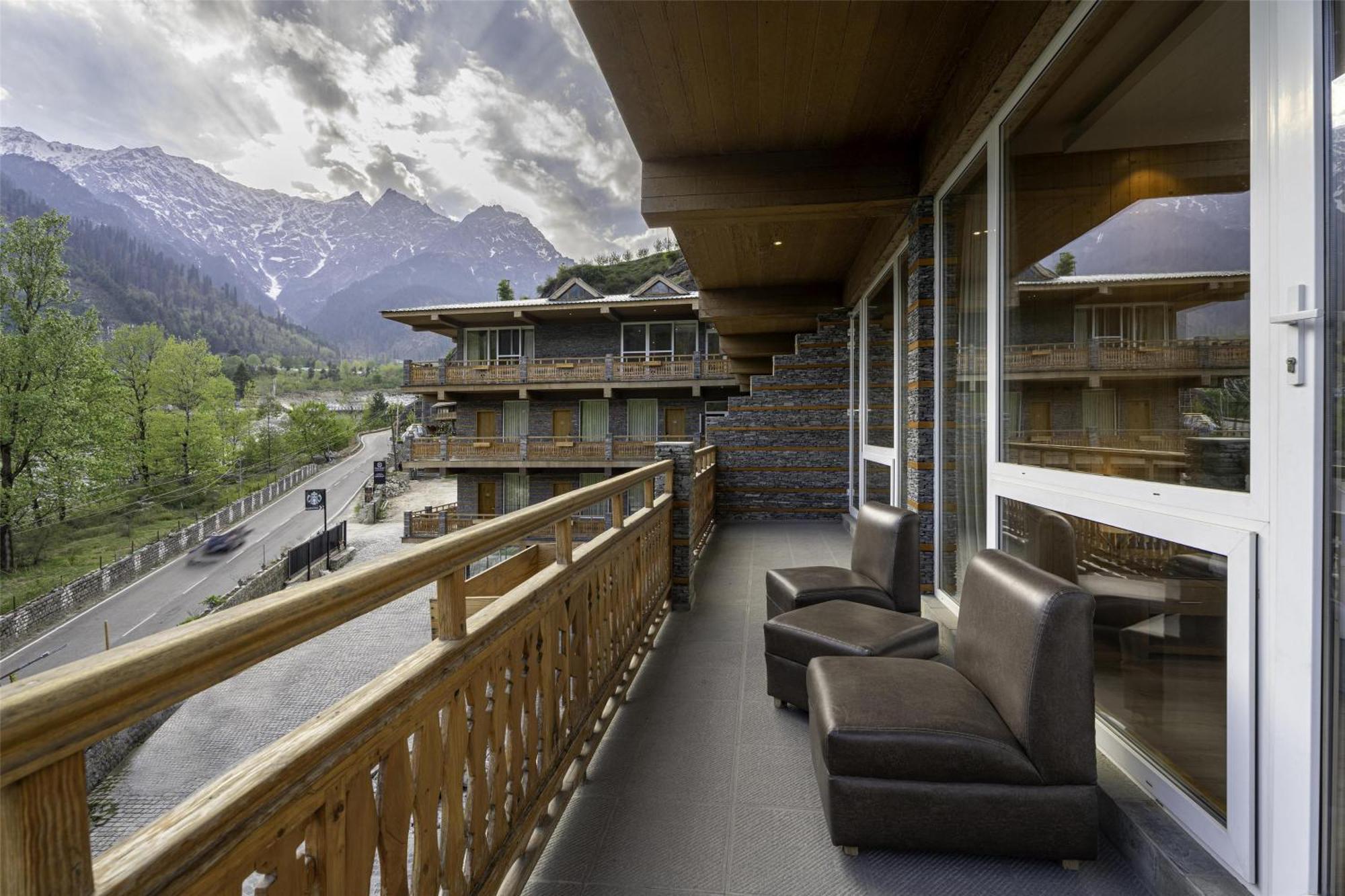 Palchan Hotel & Spa - A Member Of Radisson Individuals Retreats Manāli Exterior foto